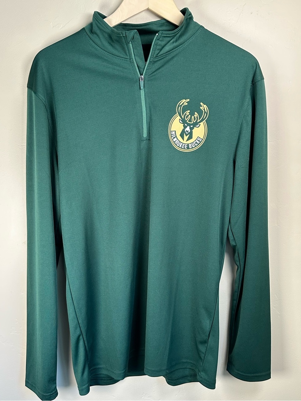 Milwaukee Bucks Men’s Medium Green Lightweight Quarter-Zip Pullover | P2P 21”
